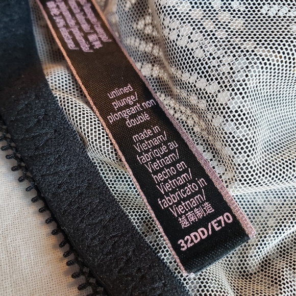 Victoria's Secret Unlined Plunge Bra sz 32DD - Picture 9 of 9